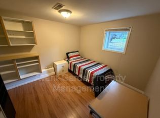 13003 117th Ave NW ROOM 1, Edmonton, AB T5M3H4