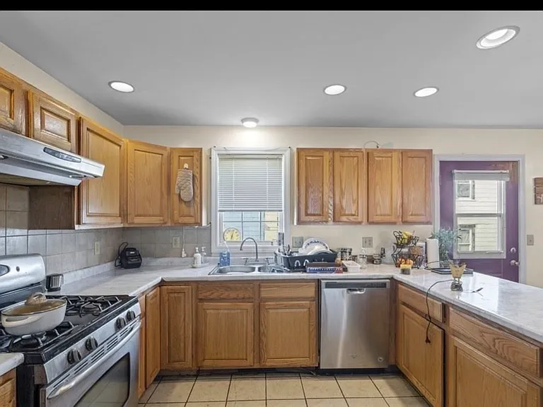 140 Grant St #140B — Photo 10