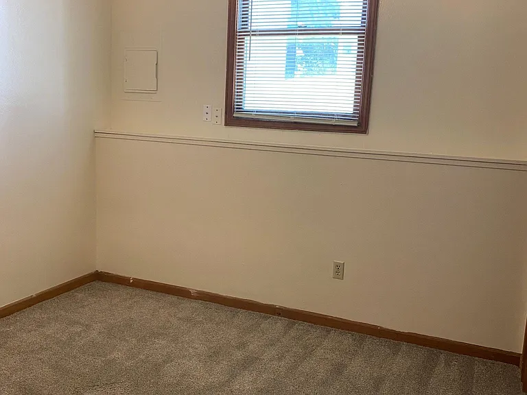 716 S Sheridan St — Photo 10