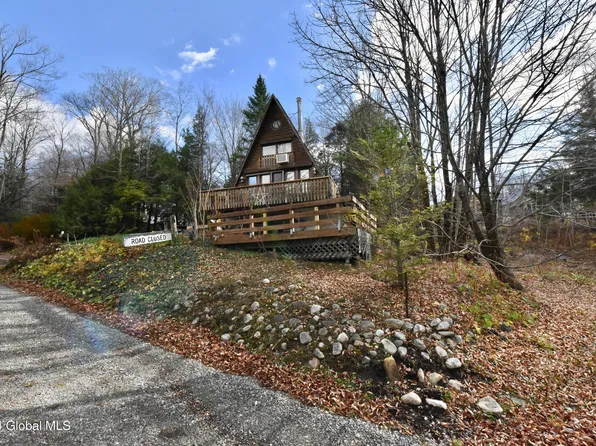 4 Mountain Street, Middle Grove, NY 12850