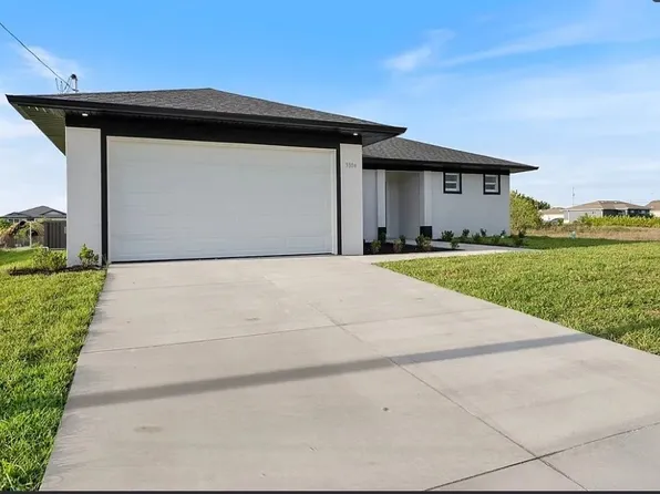 2719 42nd St W, Lehigh Acres, FL 33971