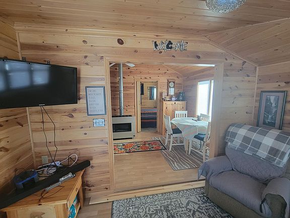 5th image of 16056 Eagle Lake Ln