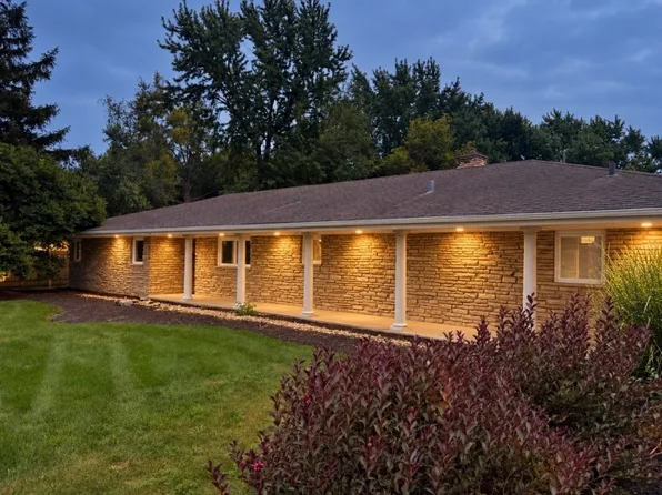 22W689 Elmwood Dr, Glen Ellyn, IL 60137