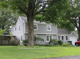 71 Fenway Dr, Springfield, MA 01119