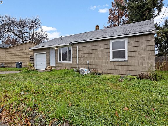 2nd image of 1078 W Stewart Ave