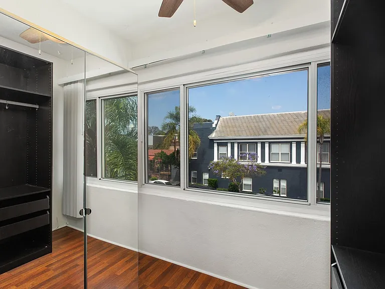 Grandview Apartments — Photo 18