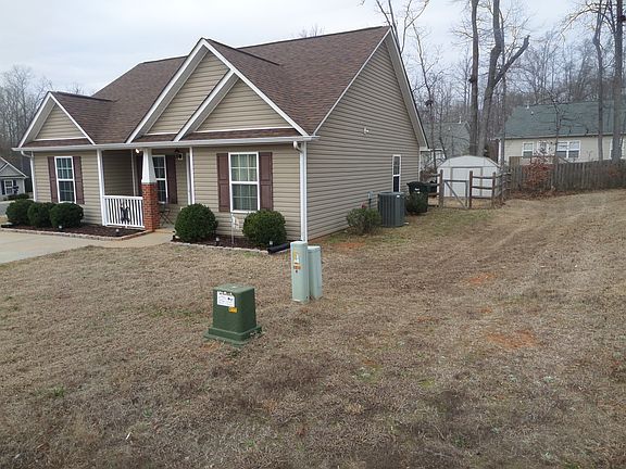 5th image of 4250 Cornelia Ln