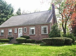 1517 Plumtree Rd, Springfield, MA 01119