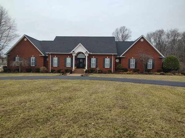 139 Froedge Dr, Lafayette, TN 37083