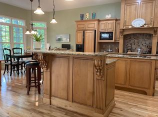150 Barnstaple Dr, Daniels, WV 25832