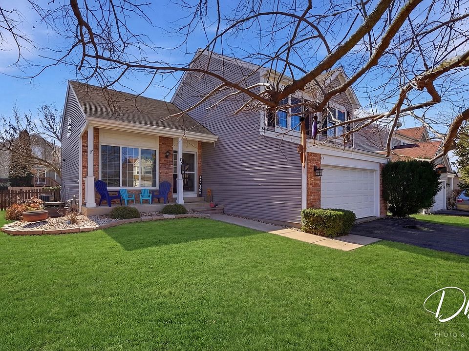 1st image of 67 W Dahlia Ln