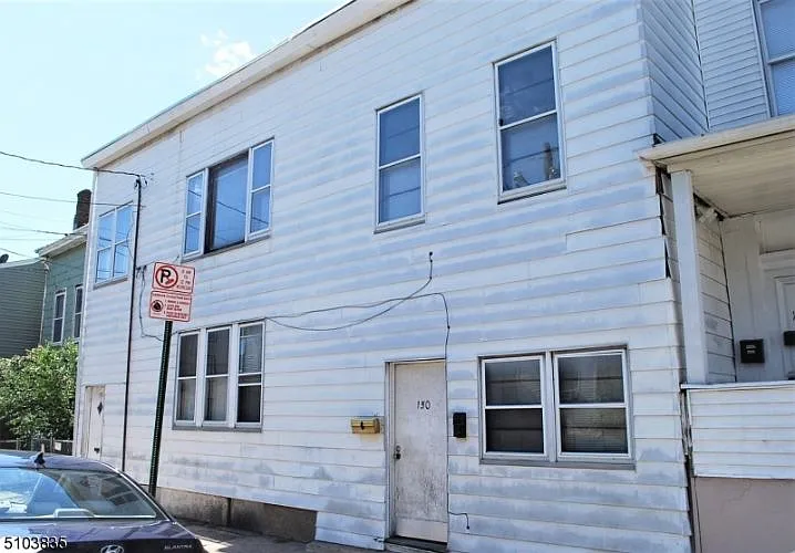 150 Butler St photo 1