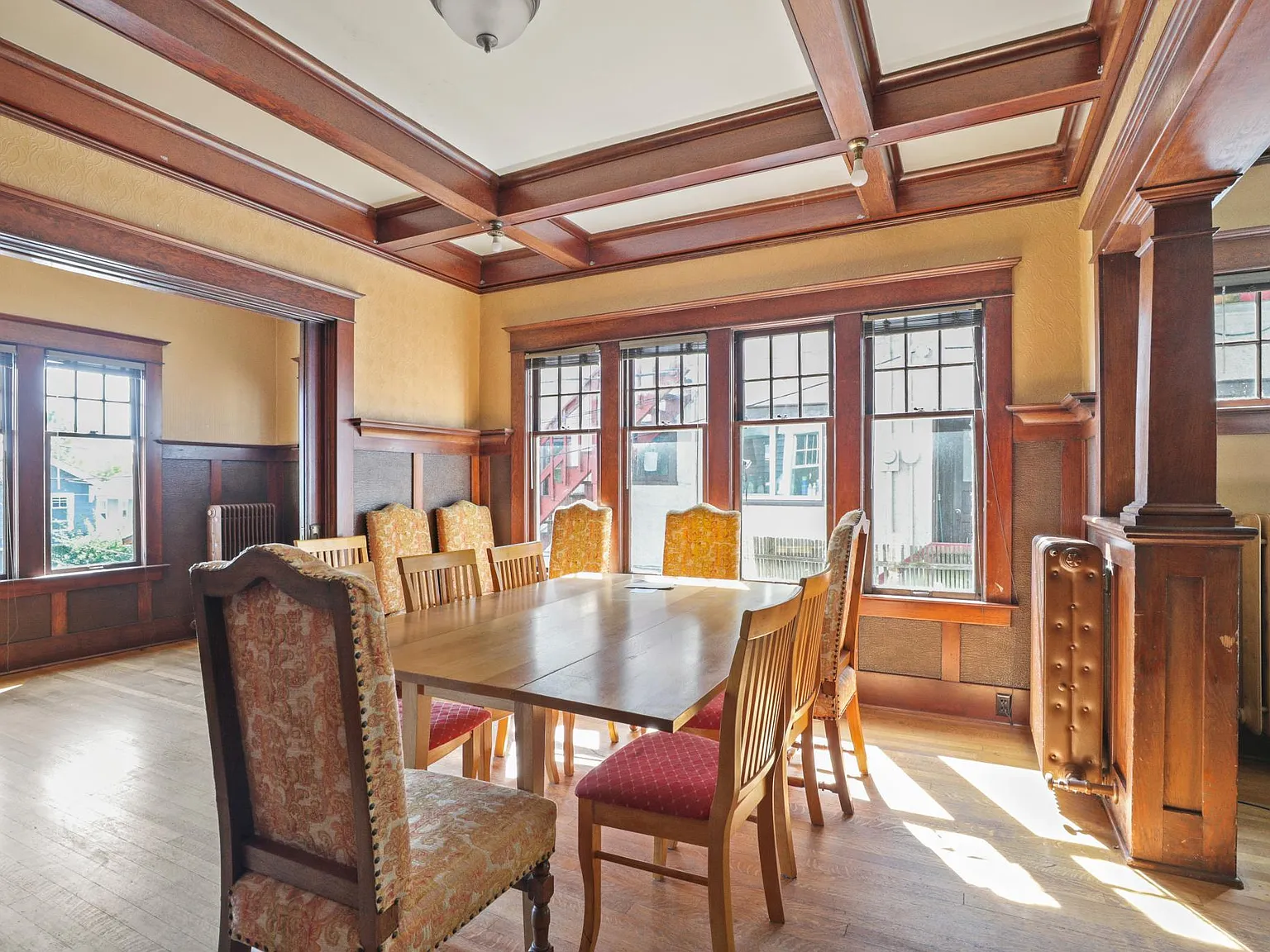 8 bed, 2300 sqft, $11,000 — Photo 4