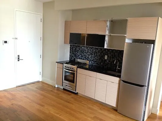 Rented by Big Square Realty LLC | media 2