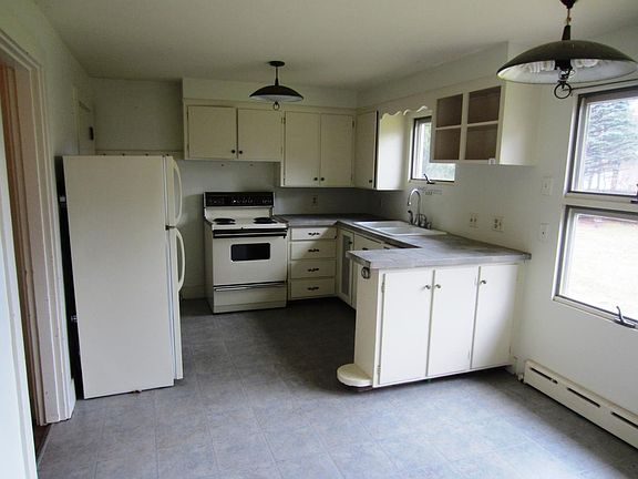 5th image of 8 James Ave