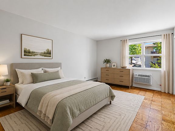 Virtually Staged-Apartment is Unfurnished