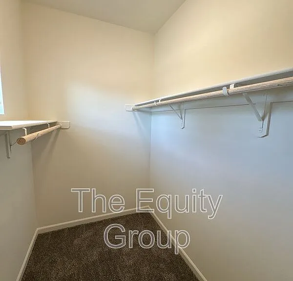 733 S Pinkham #102 — Photo 16