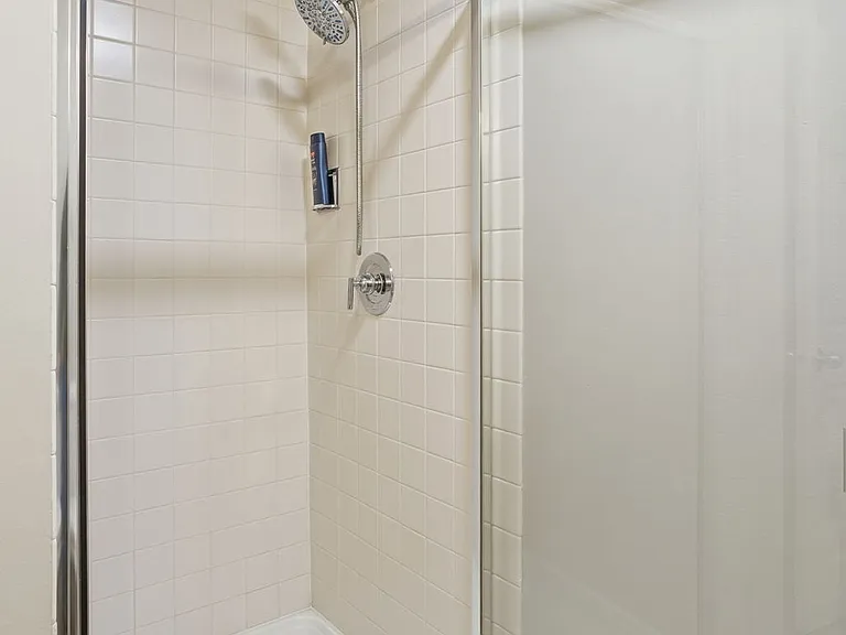 1350 W Fullerton Ave #511 — Photo 15