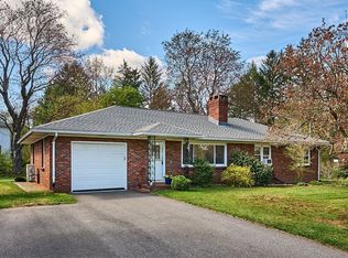 10 1st Ave, Easthampton, MA 01027