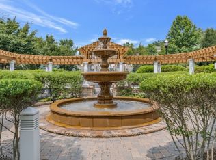 158 Victoria Dr, Bridgewater, NJ 08807