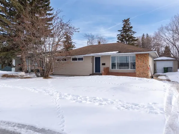 5709 N 51st St, Lloydminster, AB T9V 0R4