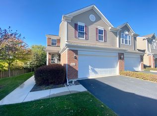 10S422 Carrington Cir, Burr Ridge, IL 60527