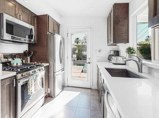 564 N Calle Rolph, Palm Springs, CA 92262