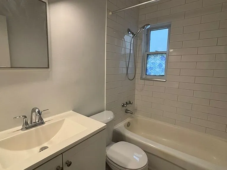 265 Augusta Ave #1 — Photo 6