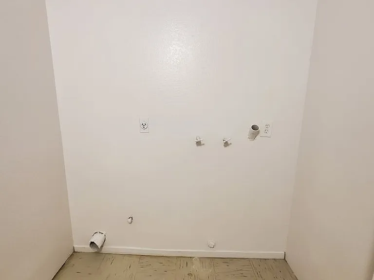 Norma Street Apartments — Photo 46