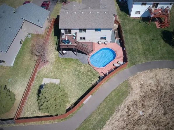 913 Wendover St NE, Isanti, MN 55040