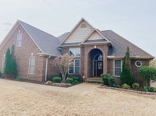 6 Lesia Dr, Medina, TN 38355