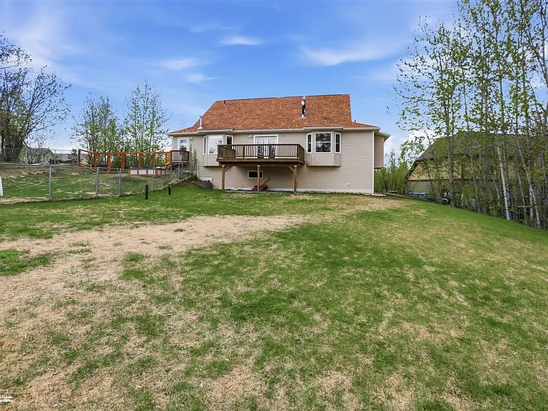 1421 N Landmark Dr — Photo 52