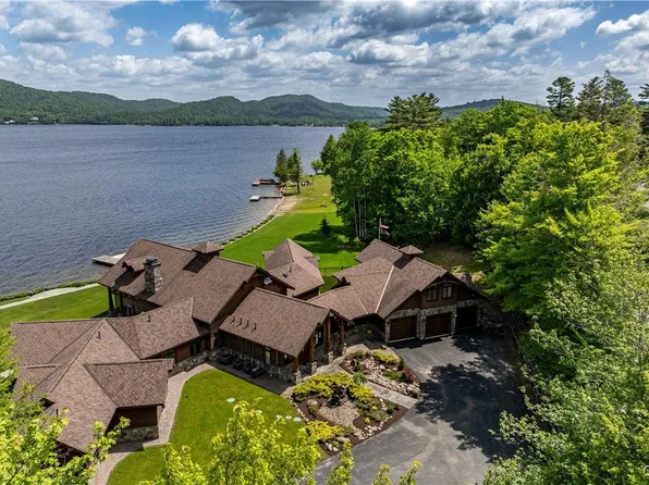 118 Camp Fire Trl, Old Forge, NY 13420