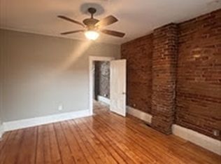 141 Galen St APT 2, Watertown, MA 02472