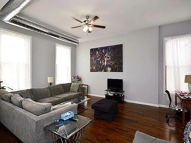 1415 W Augusta Blvd #2A — Photo 4