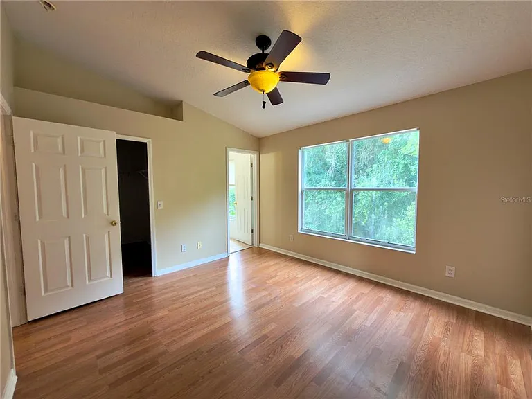 30209 Swinford Ln — Photo 11