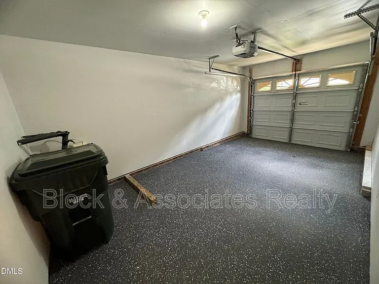 4804 Tanglewood Oaks St — Photo 13