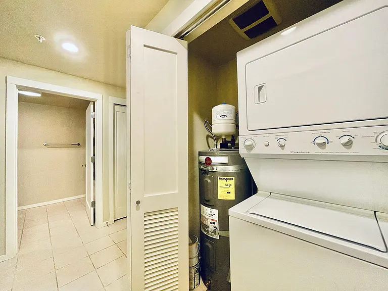 76 Cedar St #707 — Photo 15