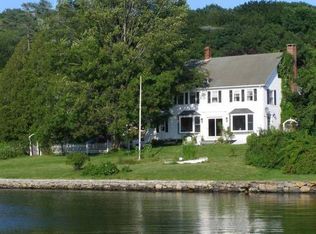 19 Atlantic Ave, Boothbay Harbor, ME 04538