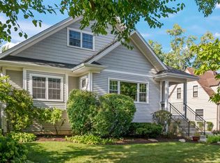 425 W 2nd St, Elmhurst, IL 60126