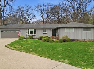 476 Timberland Dr, Dixon, IL 61021