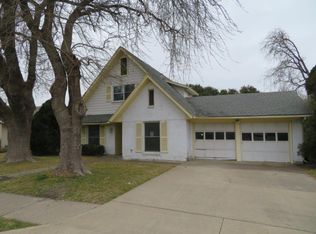 1401 Carroll Dr, Garland, TX 75041