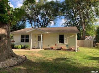 903 Catherine St, Pekin, IL 61554