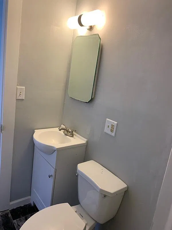 2 bed, $1,000 — Photo 4