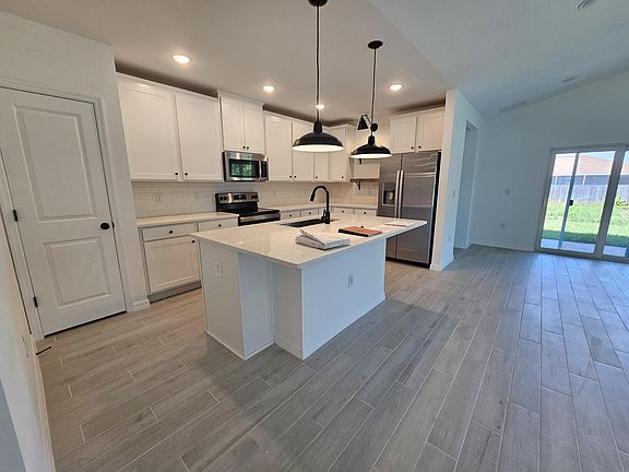 3rd image of 1475 Martinez St SE