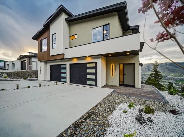 2245 Coldwater Dr, Kamloops, BC V2E 2M4