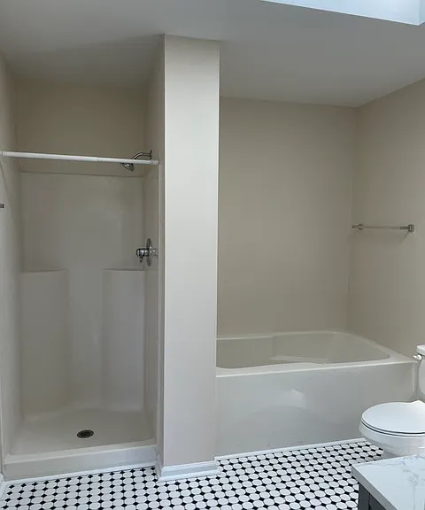 121 Sundrops Ct — Photo 17