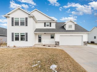 8656 Summer Ridge Dr, Freeland, MI 48623