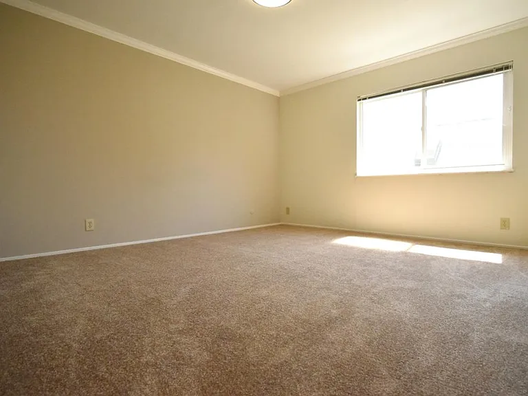 2126 Lincoln Ave #35 — Photo 12