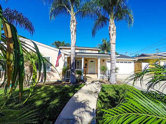 3rd image of 9556 Carlton Hills Blvd